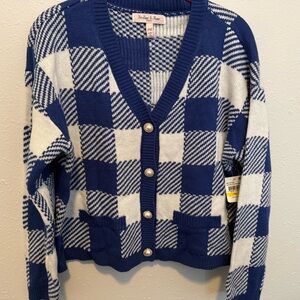 Stylish Blue and White Checkered Cardigan
